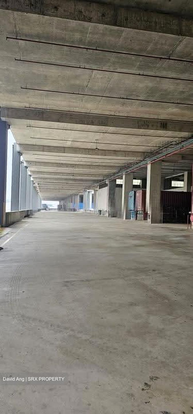 Gul Way (D22), Warehouse #625889481